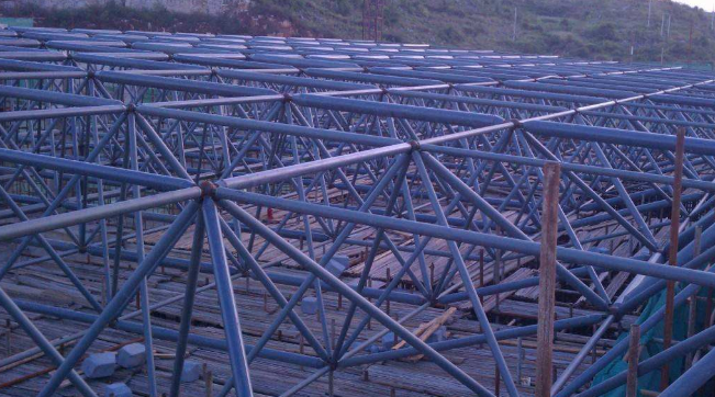 和田概述网架加工中对钢材的质量的过细恳求